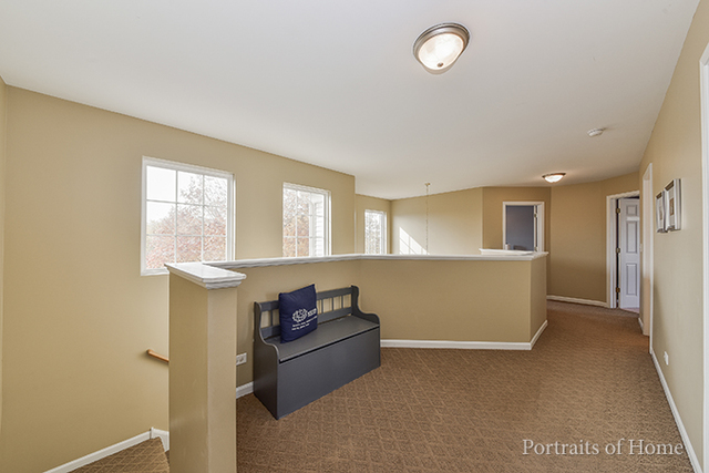 2336 Shenandoah Dr, Aurora, IL 60503 photo 17