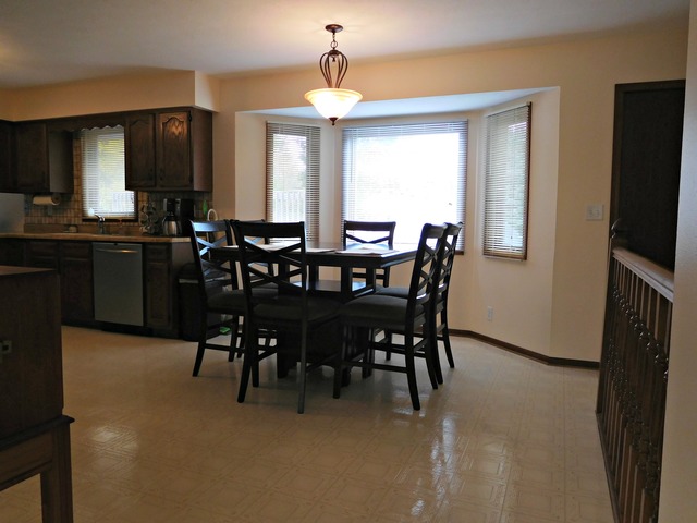 7308 Haymaker Ln, Cherry Valley, IL 61016 photo 4