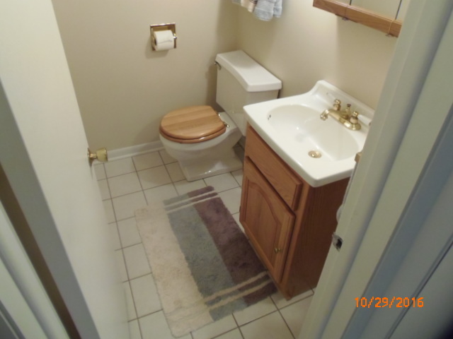 5 E Jerry Dr, Mount Prospect, IL 60056 photo 3