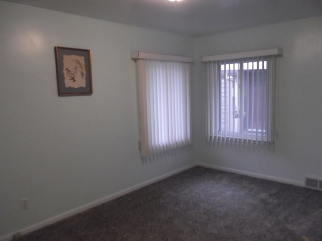 1320 West St, Peru, IL 61354 photo 3