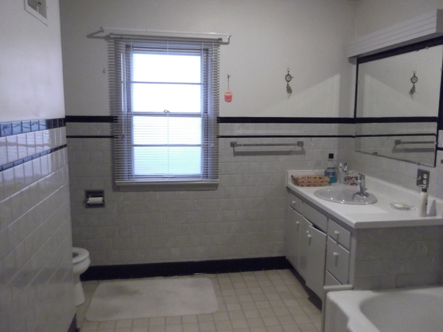 1320 West St, Peru, IL 61354 photo 6