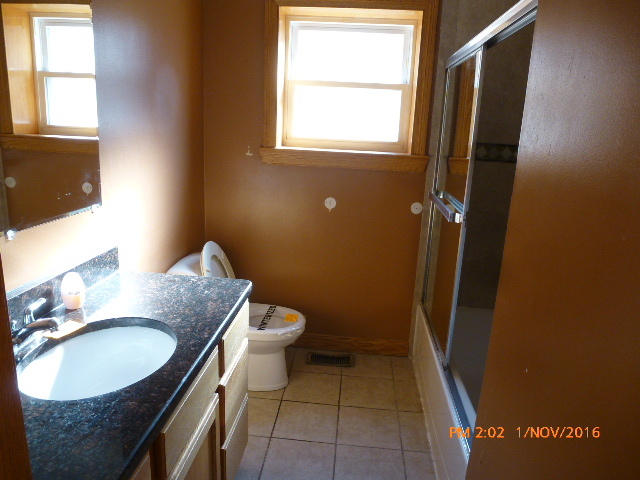 3242 S Austin Blvd, Cicero, IL 60804 photo 12