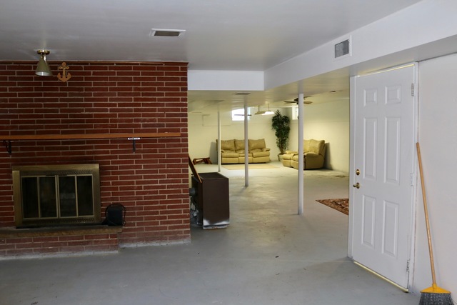 7741 W Devon Ave, Chicago, IL 60631 photo 2