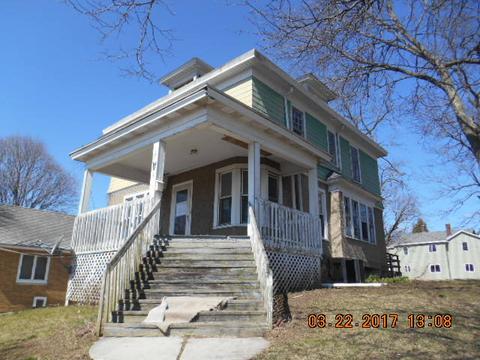 1201 4th St, Peru, IL 61354 photo 2