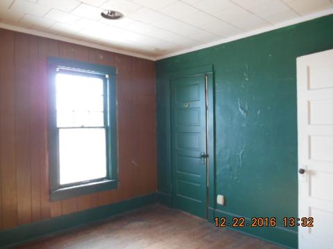 1201 4th St, Peru, IL 61354 photo 10