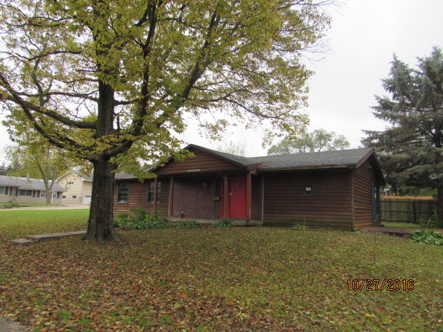 1201 Elm Pl, Dixon, IL 61021 photo 1