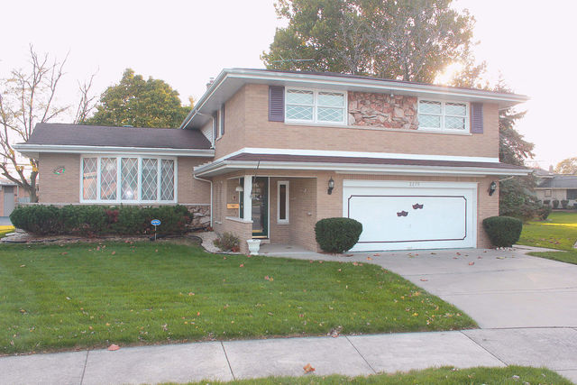 2279 185th Pl, Lansing, IL 60438 photo 1