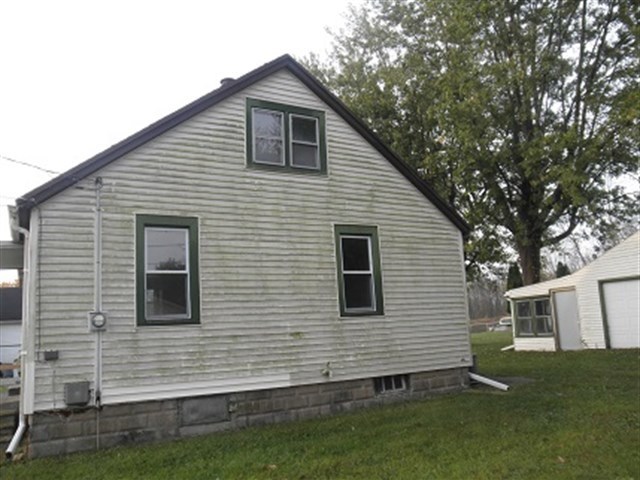 200 Pulaski St, Spring Valley, IL 61362 photo 9
