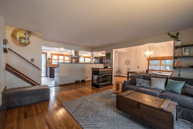 1406 Beecher Ave, Wheaton, IL 60187 photo 4