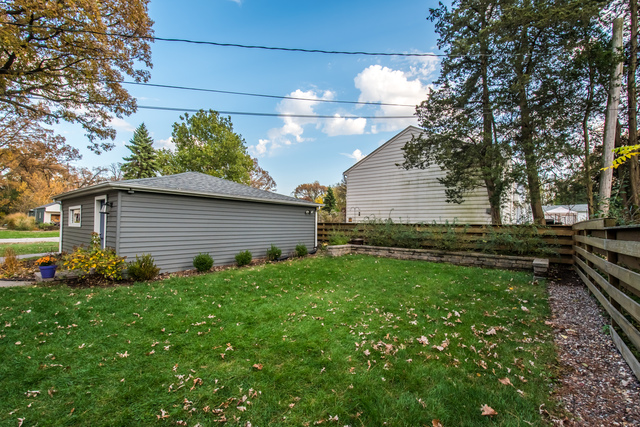1406 Beecher Ave, Wheaton, IL 60187 photo 24