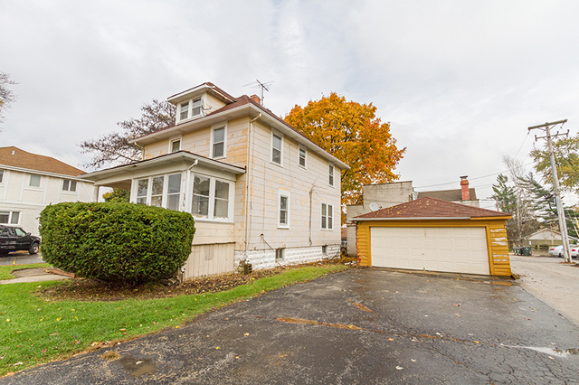 311 S Wheaton Ave, Wheaton, IL 60187 photo 3
