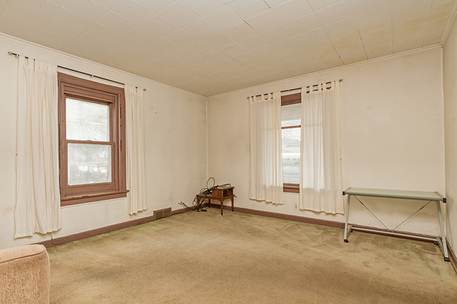 311 S Wheaton Ave, Wheaton, IL 60187 photo 9