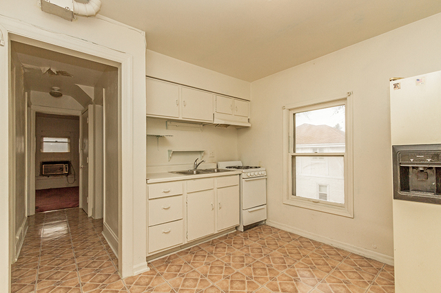 311 S Wheaton Ave, Wheaton, IL 60187 photo 24