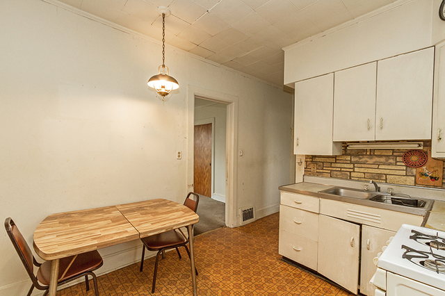 311 S Wheaton Ave, Wheaton, IL 60187 photo 14