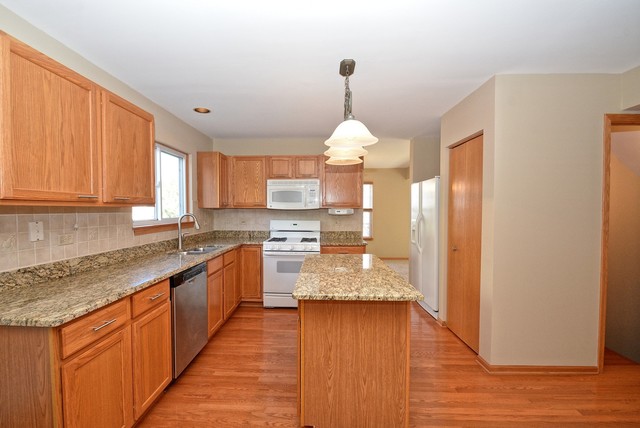 3191 Bennett Pl, Aurora, IL 60502 photo 6