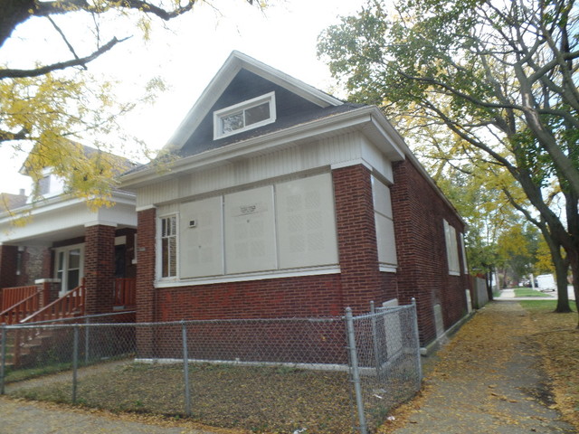 7700 S Champlain Ave, Chicago, IL 60619 photo 2