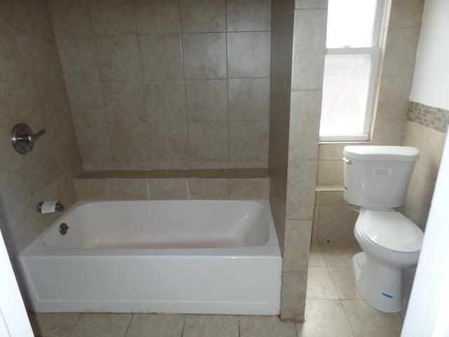 7700 S Champlain Ave, Chicago, IL 60619 photo 12