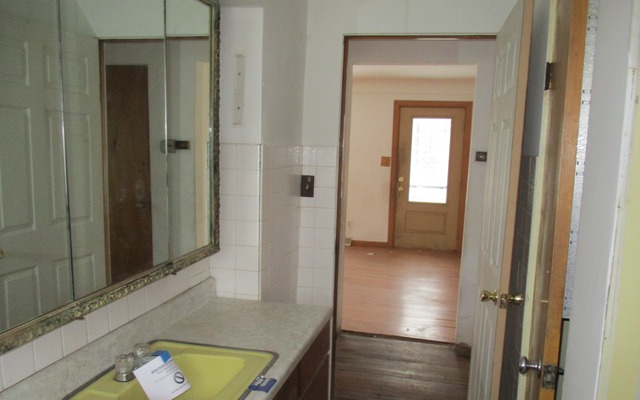 17838 N Clyde Ave, Lansing, IL 60438 photo 8