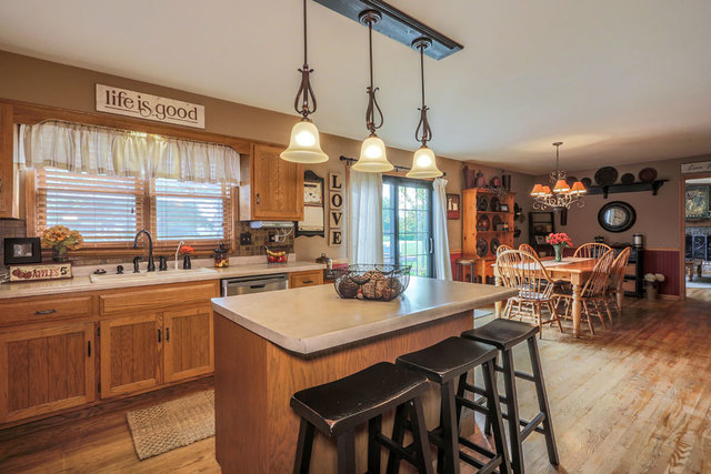 15943 S Dan Oconnell Dr, Plainfield, IL 60586 photo 6