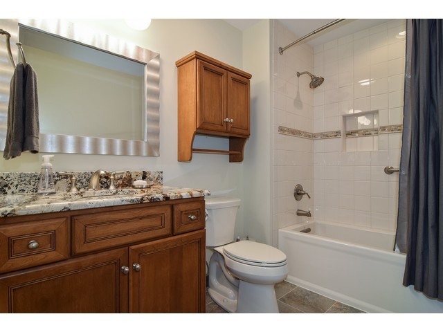 4160 Crimson Dr, Hoffman Estates, IL 60192 photo 12