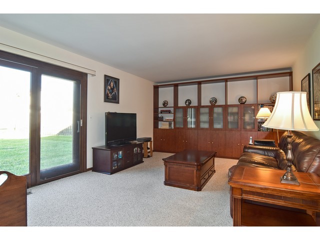 4160 Crimson Dr, Hoffman Estates, IL 60192 photo 7