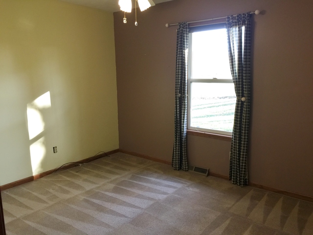 940 Thickett Trl, Roscoe, IL 61073 photo 14