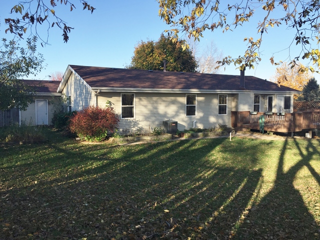 940 Thickett Trl, Roscoe, IL 61073 photo 18