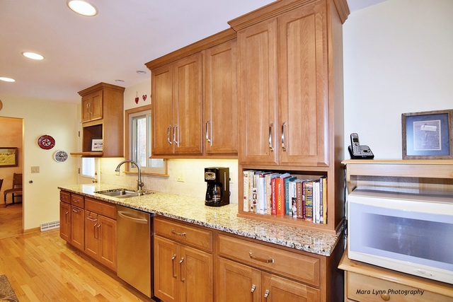 1525 Easy St, Elgin, IL 60123 photo 6