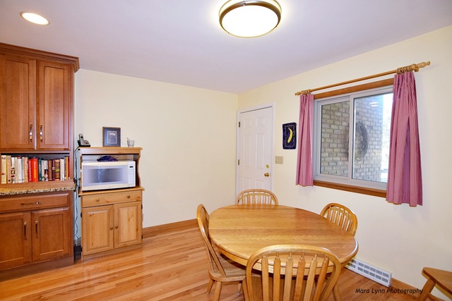 1525 Easy St, Elgin, IL 60123 photo 7