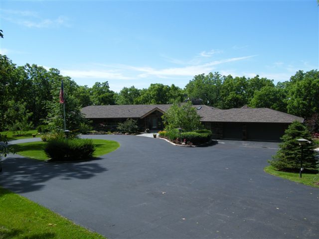 1013 N Cherry Valley Rd, Bull Valley, IL 60050 photo 2