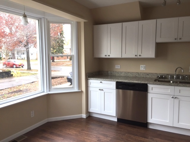 1451 E Algonquin Rd, Des Plaines, IL 60016 photo 5