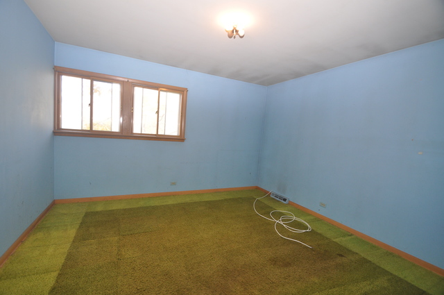 282 Diamond Head Dr, Des Plaines, IL 60018 photo 8