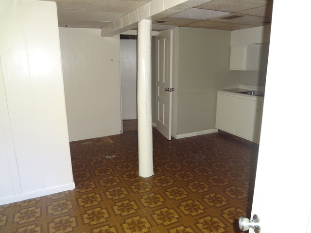 681 Chester Ave, Elgin, IL 60120 photo 16