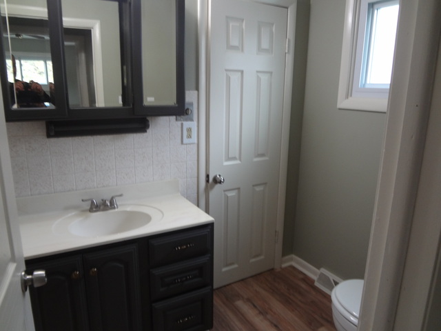 681 Chester Ave, Elgin, IL 60120 photo 14