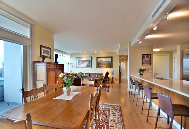 340 E Randolph St #2003, Chicago, IL 60601 photo 9