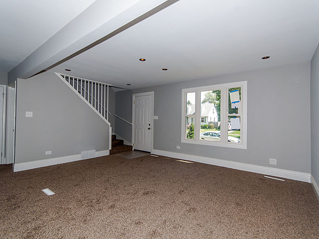 17622 Roy St, Lansing, IL 60438 photo 3