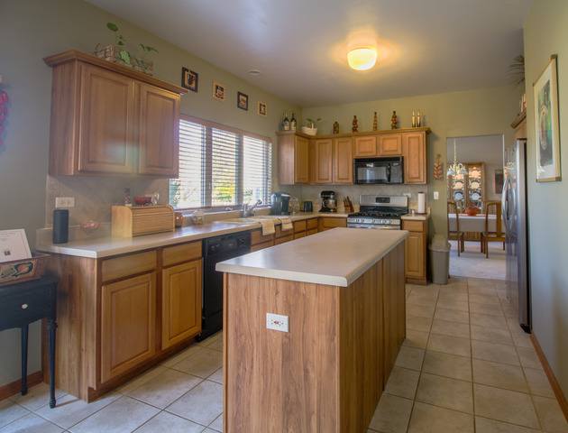 12930 Walden Dr, Plainfield, IL 60585 photo 3