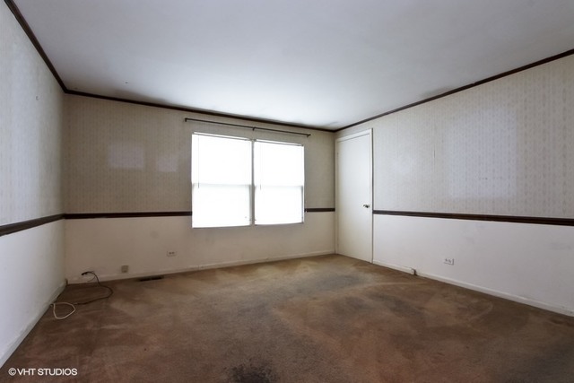2151 Hassell Rd, Hoffman Estates, IL 60169 photo 6