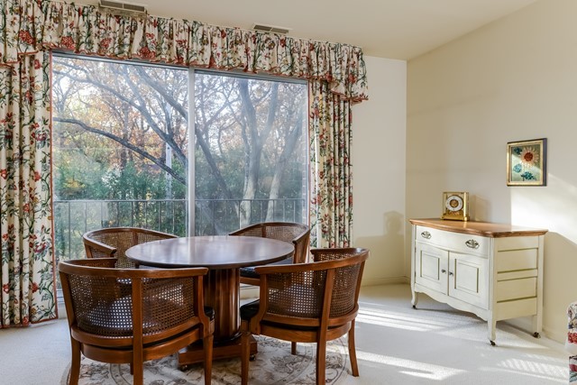 90 Franklin Pl #212, Lake Forest, IL 60045 photo 5