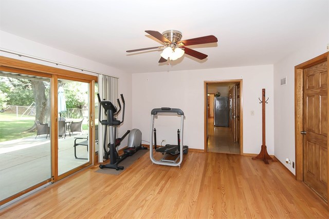 721 Kipling Ct, Roselle, IL 60172 photo 11