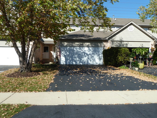 2144 N Adobe Dr, Addison, IL 60101 photo 1