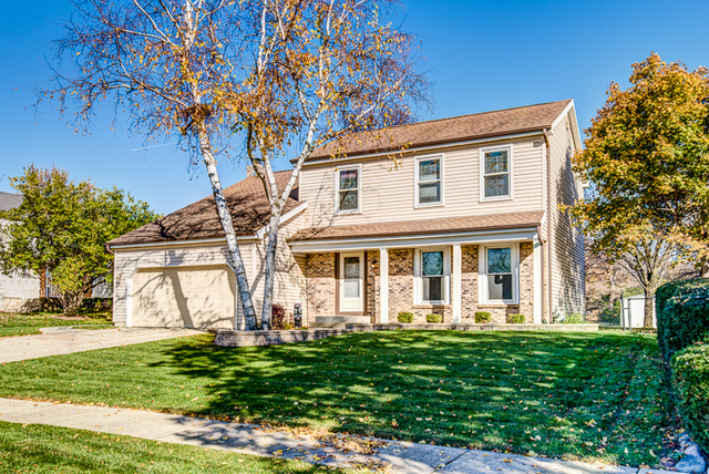 2303 Albright Ln, Wheaton, IL 60189 photo 1