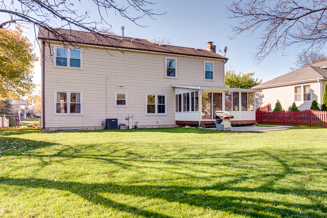 2303 Albright Ln, Wheaton, IL 60189 photo 24