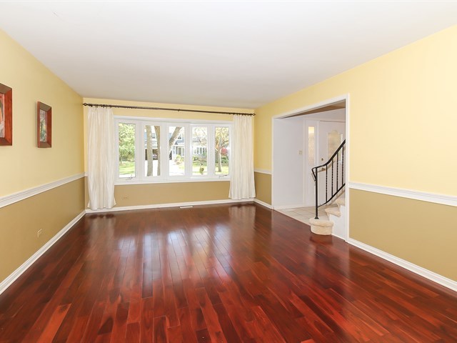 1501 Hampton Ct, Naperville, IL 60565 photo 5