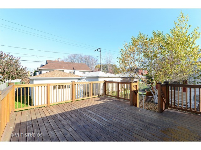 6040 W Montrose Ave, Chicago, IL 60634 photo 9