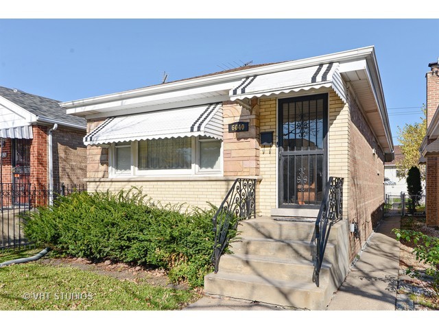 6040 W Montrose Ave, Chicago, IL 60634 photo 1