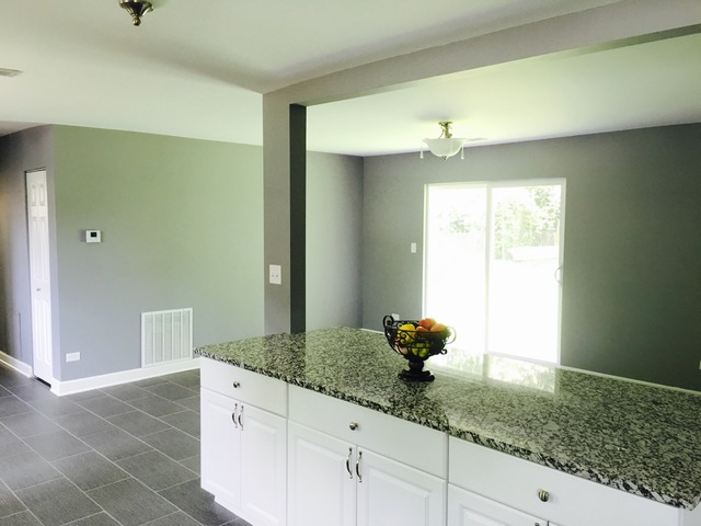 16516 Sawyer Ave, Markham, IL 60428 photo 4
