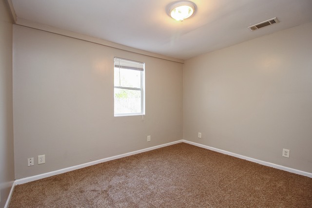 1772 E Duane Blvd, Kankakee, IL 60901 photo 6