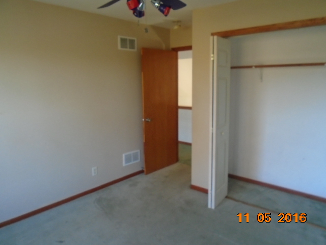 22210 Sherman Rd, Steger, IL 60475 photo 10