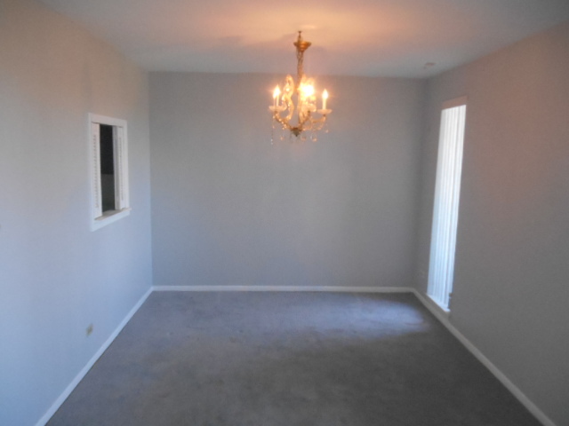 7 E Carriageway Dr #407, Hazel Crest, IL 60429 photo 3